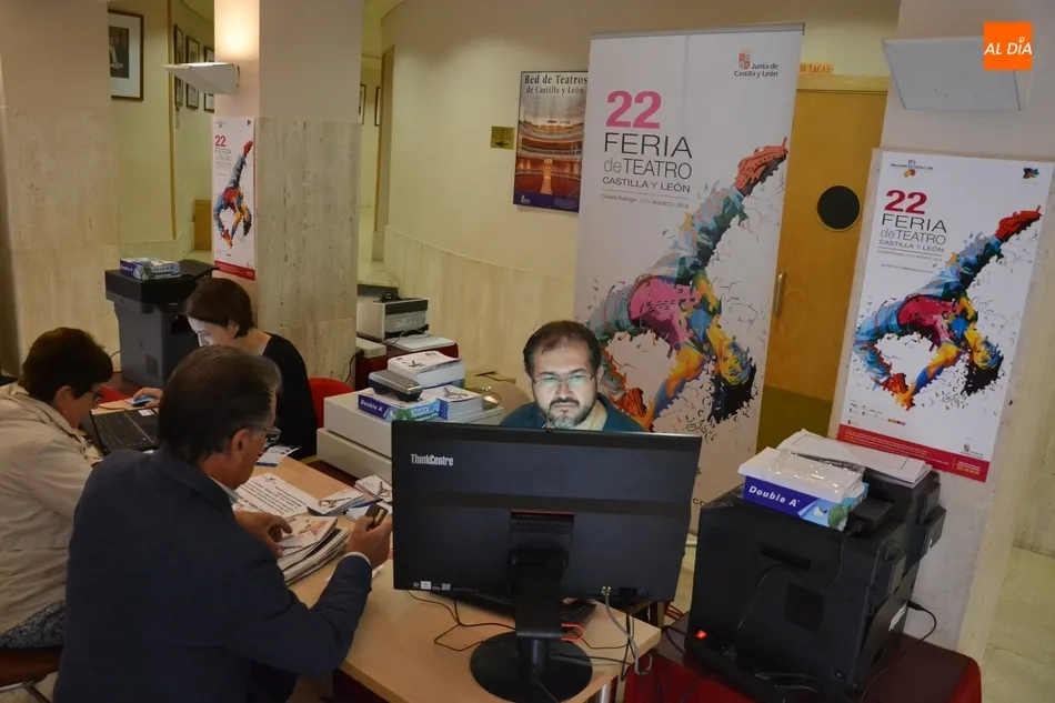 Foto 2 - La Feria vende el 52% de sus entradas en una ma&ntilde;ana que para algunos comenz&oacute; a las 05.30 horas  
