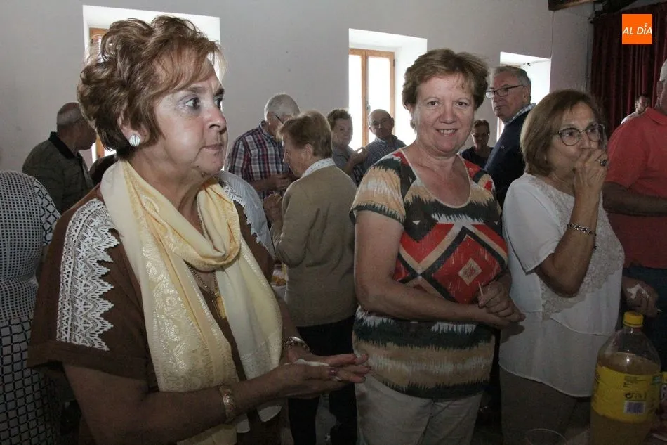 Foto 3 - Peralejos de Abajo pone fin a sus fiestas de verano con el homenaje a los mayores  