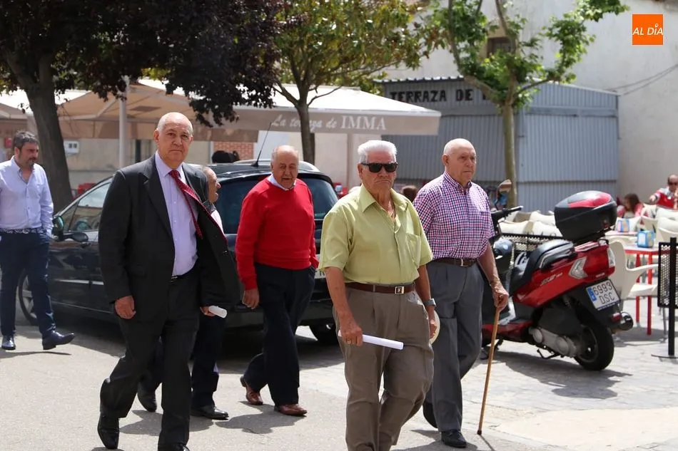 Foto 5 - Castellanos de Moriscos rinde homenaje al Cristo de las Batallas