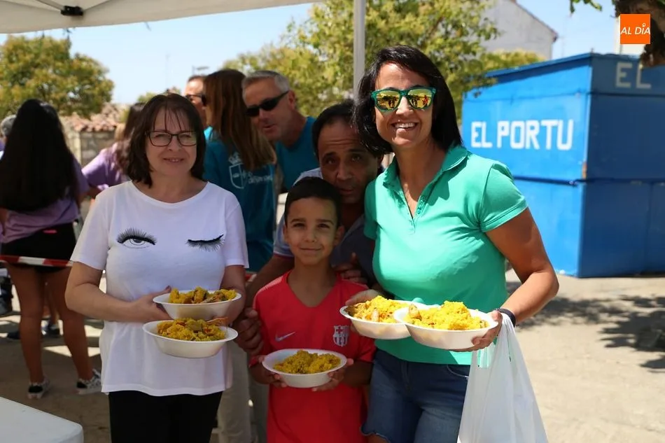 Foto 5 - Una rica paella para encarar la recta final de las fiestas en Roll&aacute;n&nbsp;