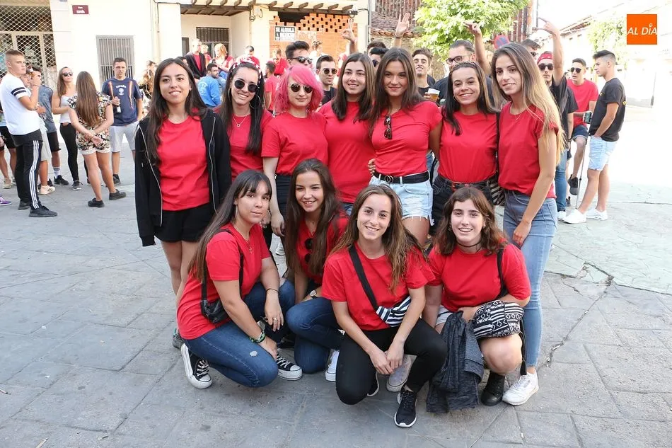 Foto 9 - Las pe&ntilde;as dan el primer paso de los festejos de Linares de Riofr&iacute;o
