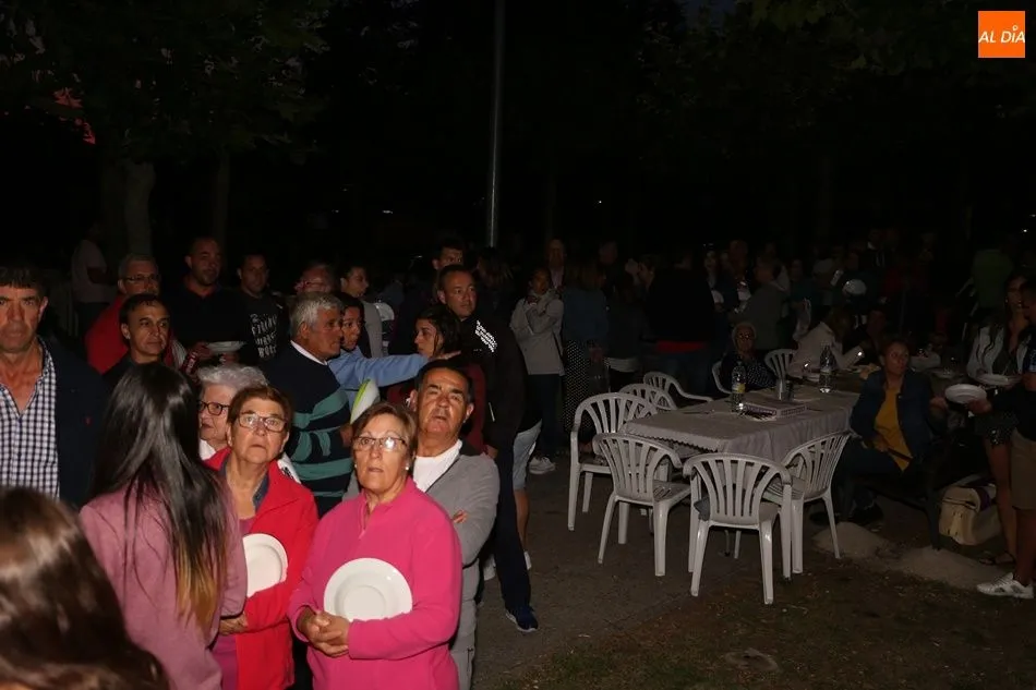 Foto 4 - La carne con patatas pone el broche a las fiestas de Encinas de Abajo