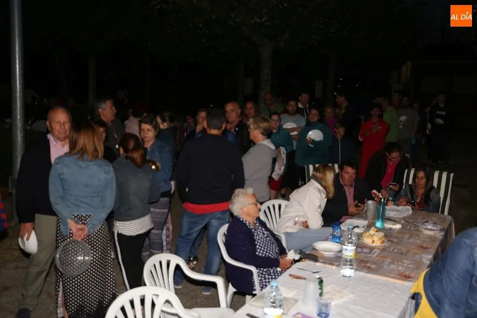 Foto 3 - La carne con patatas pone el broche a las fiestas de Encinas de Abajo