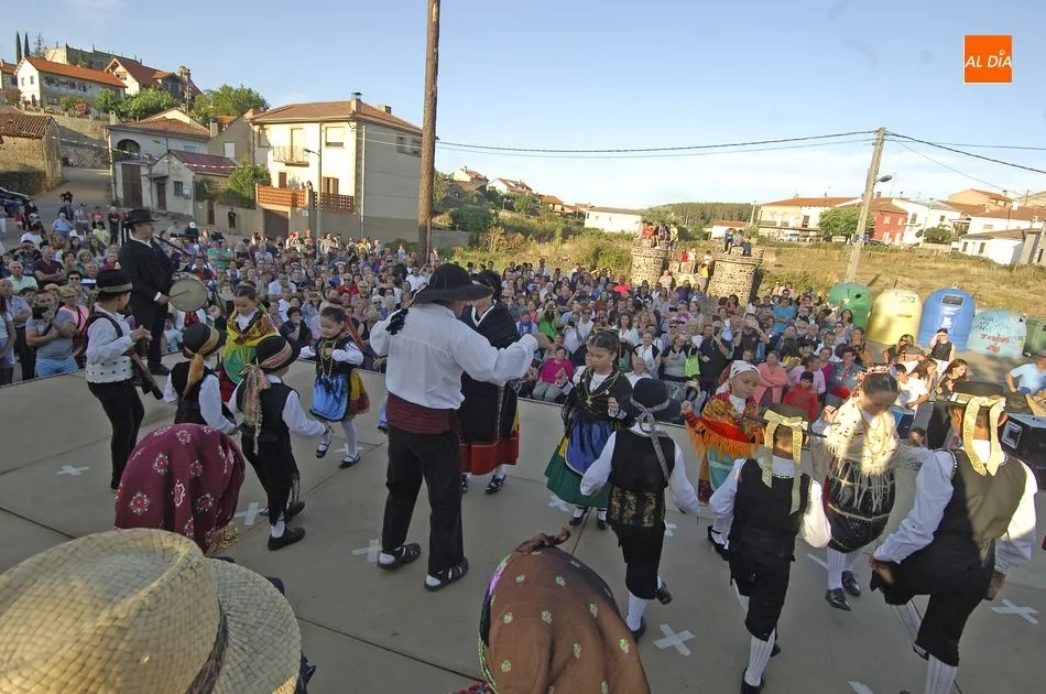 Foto 6 - Robleda pone las tradiciones en primer plano con el &lsquo;Encuentru Robreanu&rsquo;  