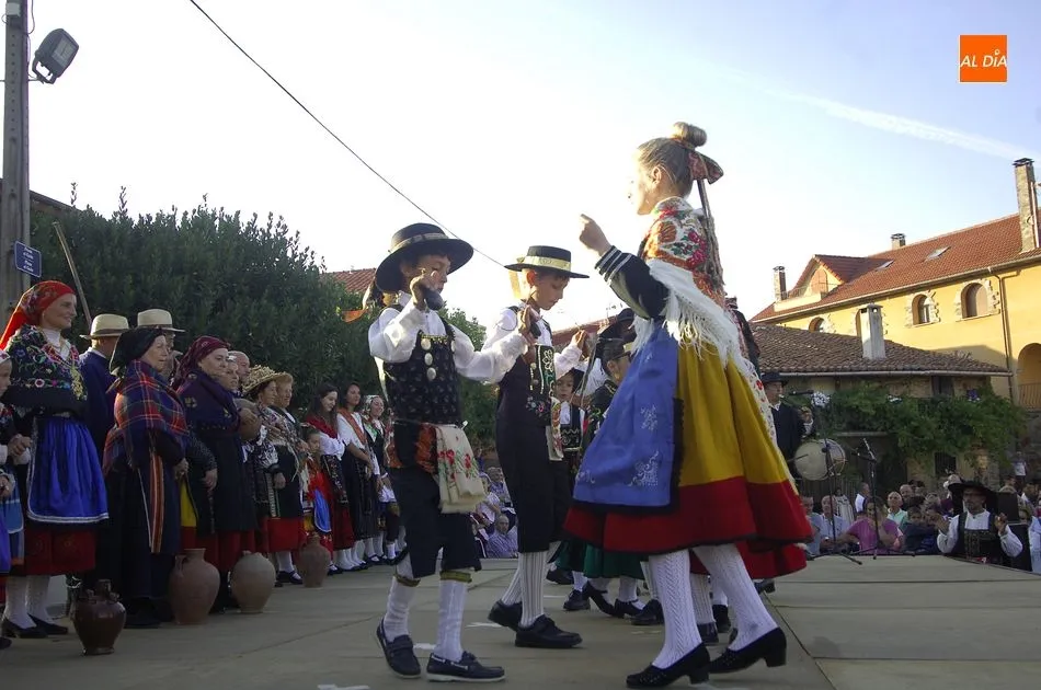 Foto 9 - Robleda pone las tradiciones en primer plano con el &lsquo;Encuentru Robreanu&rsquo;  
