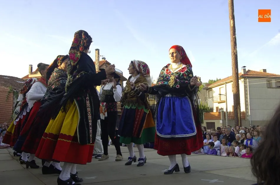 Foto 4 - Robleda pone las tradiciones en primer plano con el &lsquo;Encuentru Robreanu&rsquo;  
