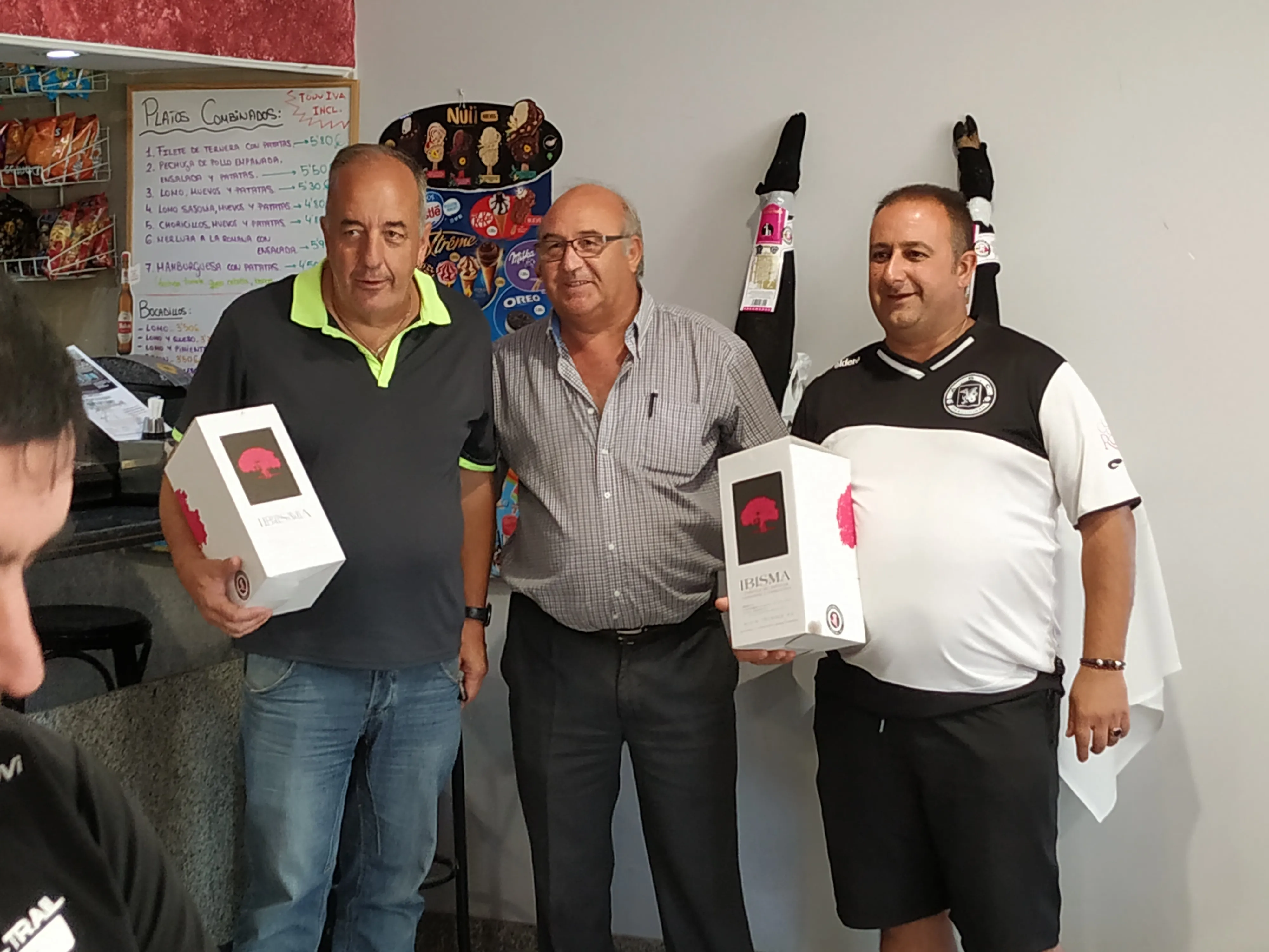Foto 2 - El XI Campeonato de Petanca La Casona de Valderd&oacute;n cosecha un gran &eacute;xito