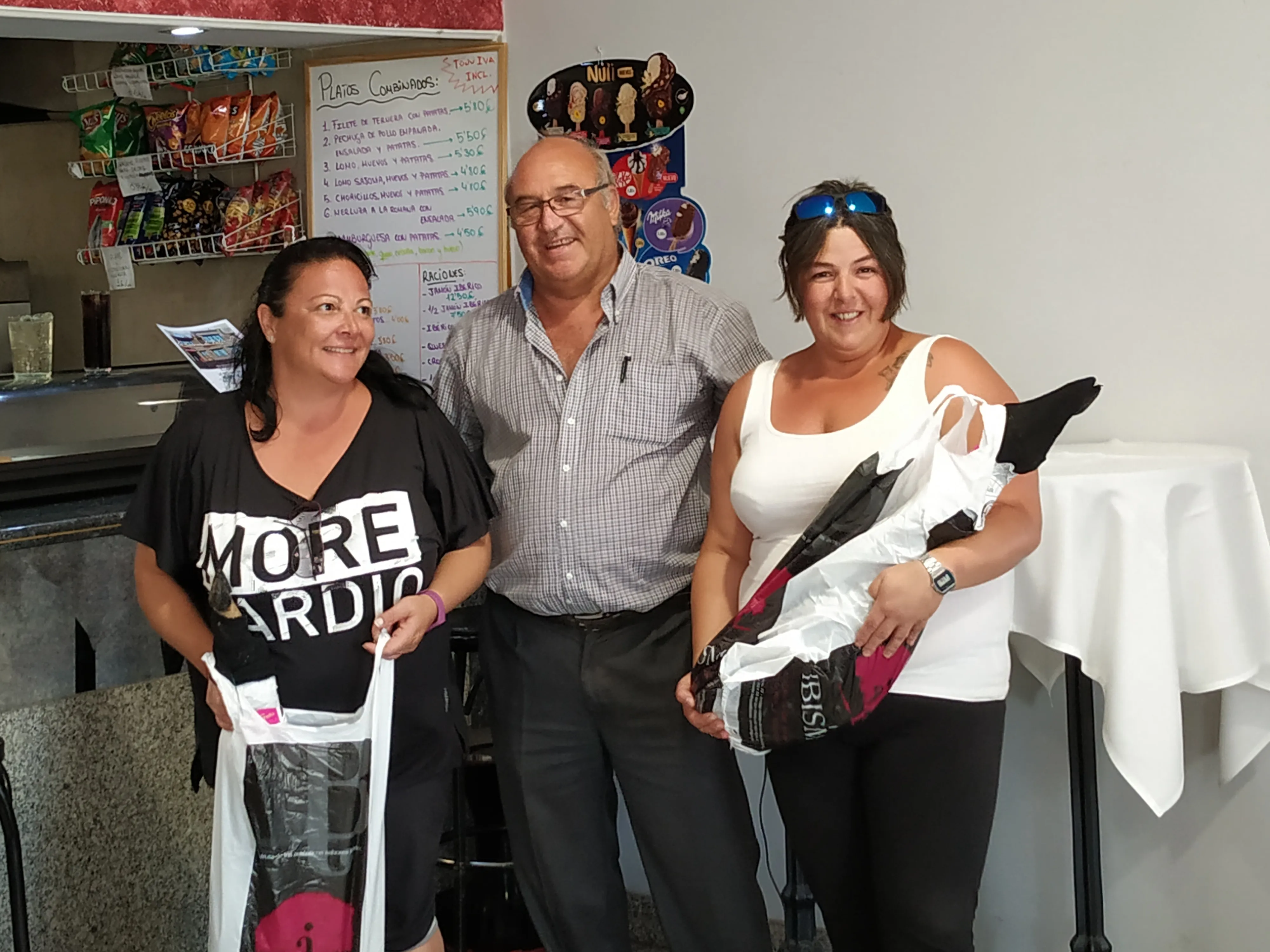 Entrega de premios a las vencedoras