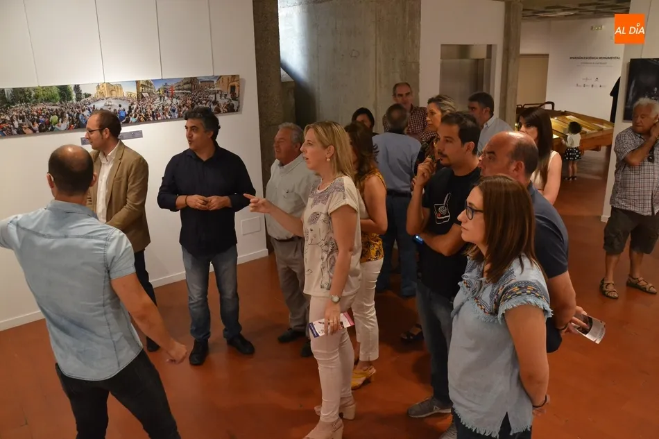 Foto 2 - La Feria se suma al 75 Aniversario repasando su &lsquo;invasi&oacute;n esc&eacute;nica&rsquo; de los monumentos de la...
