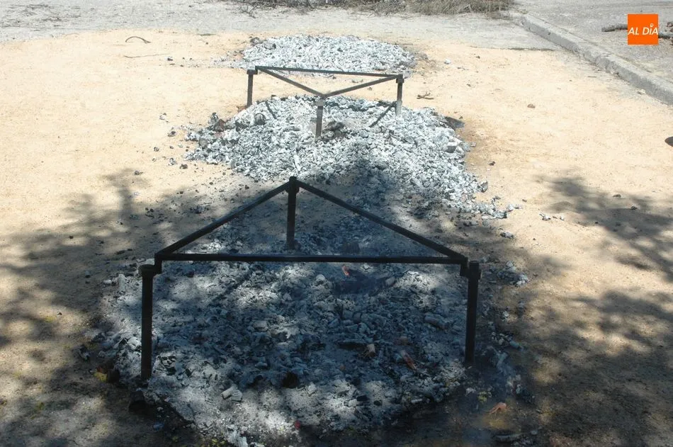 Foto 2 - Las fiestas de Monleras comienzan a coger sabor con una paella para 700 personas  