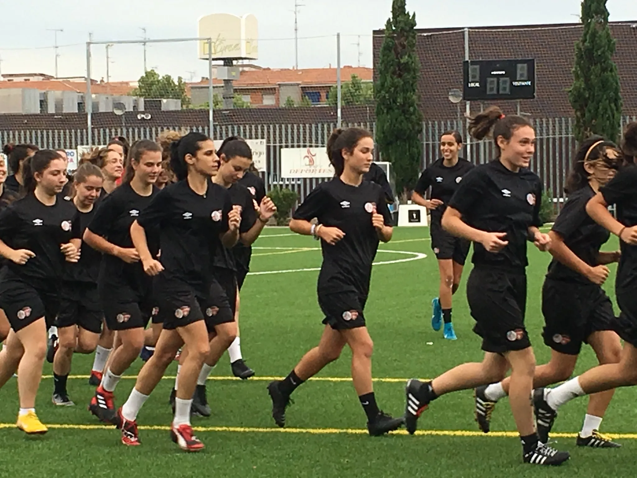 Foto 4 - El Salamanca UDS Femenino arranca su pretemporada
