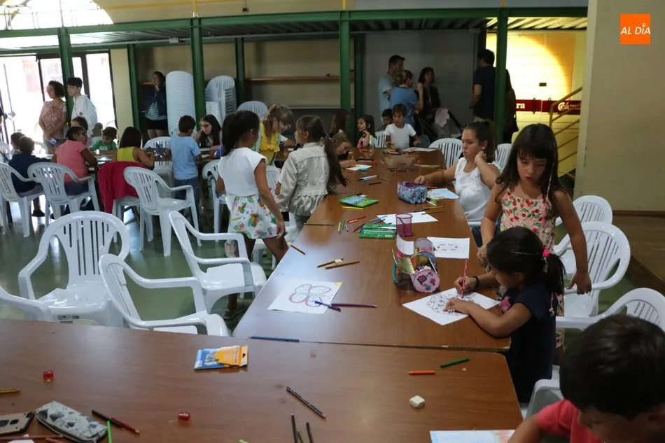 Foto 11 - Buena participaci&oacute;n en el concurso de dibujo infantil organizado por la Biblioteca de Vitigudino  