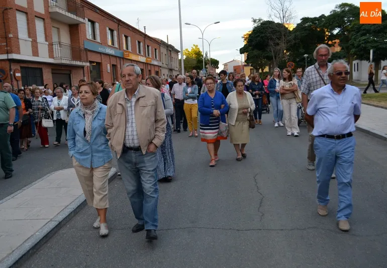 Foto 3 - Fervor y cari&ntilde;o para acompa&ntilde;ar al Santo Cristo del Humilladero en su fiesta anual