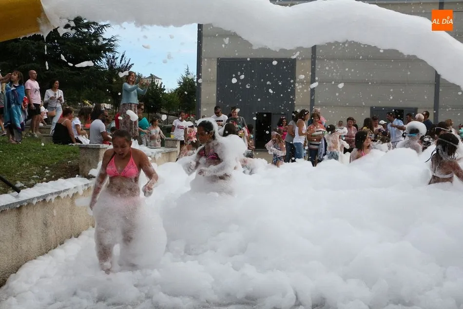 Foto 2 - Los m&aacute;s peque&ntilde;os disfrutan del verano en Linares de Riofr&iacute;o