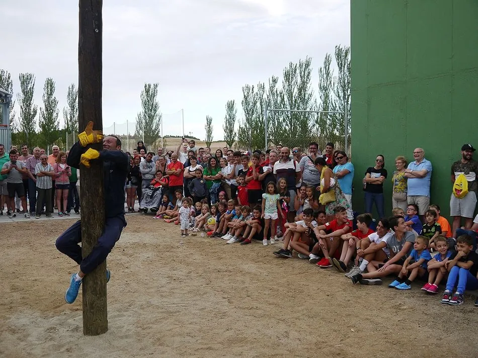 Foto 2 - Carbajosa inicia las fiestas de San Roque con divertidas actividades para todas las edades&nbsp;