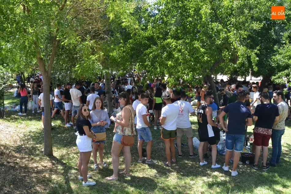 Foto 8 - Hasta toques internacionales en la multitudinaria concentraci&oacute;n de j&oacute;venes del Valle de San...
