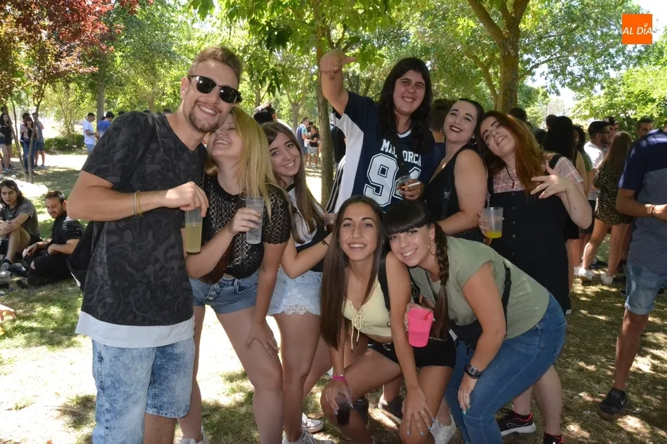 Foto 6 - Hasta toques internacionales en la multitudinaria concentraci&oacute;n de j&oacute;venes del Valle de San...
