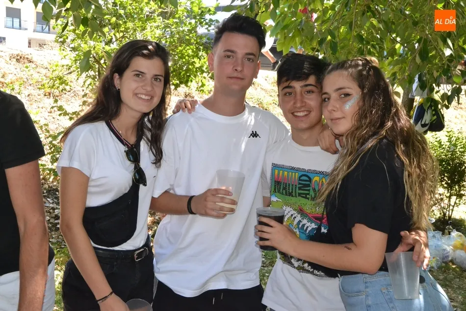 Foto 4 - Hasta toques internacionales en la multitudinaria concentraci&oacute;n de j&oacute;venes del Valle de San...
