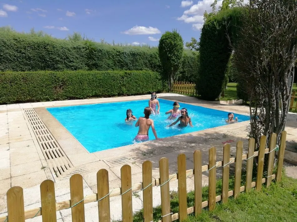 Foto 3 - El equipo &lsquo;Los Soles&rsquo; del Gran Prix de Vitigudino disfruta de su premio en Hinojosa de Duero  