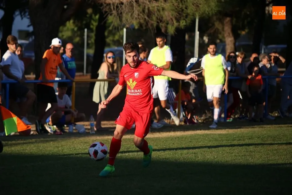 Foto 8 - El Santa Marta se impone al Ribert en un nuevo derbi (1-2)