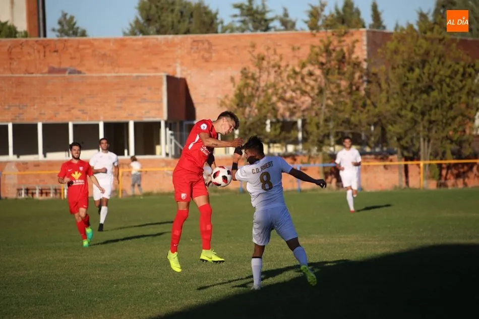 Foto 6 - El Santa Marta se impone al Ribert en un nuevo derbi (1-2)