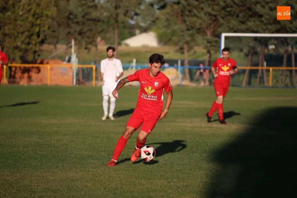 Foto 5 - El Santa Marta se impone al Ribert en un nuevo derbi (1-2)