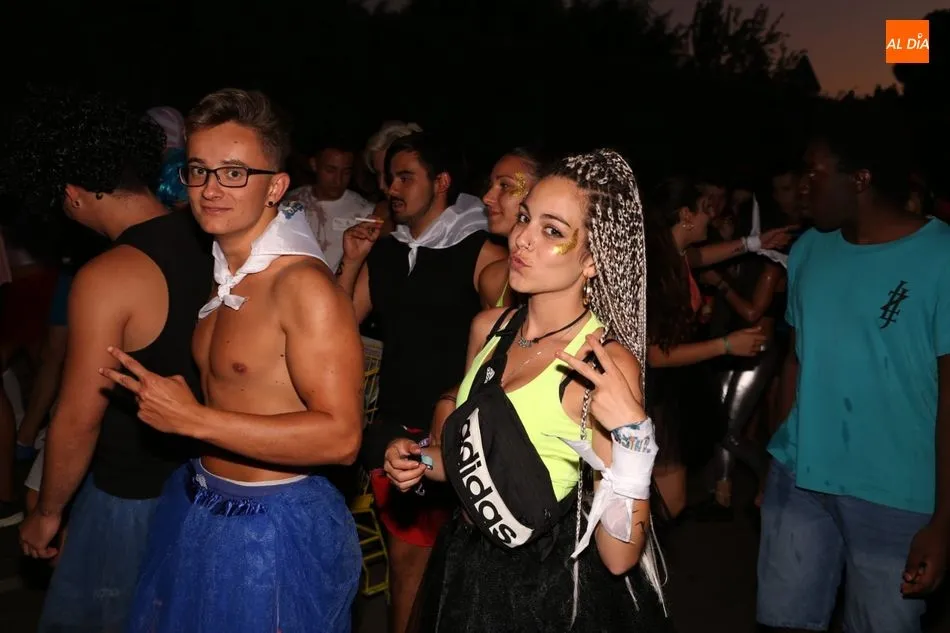 Foto 7 - Carbajosa estalla en fiestas con el tradicional chupinazo