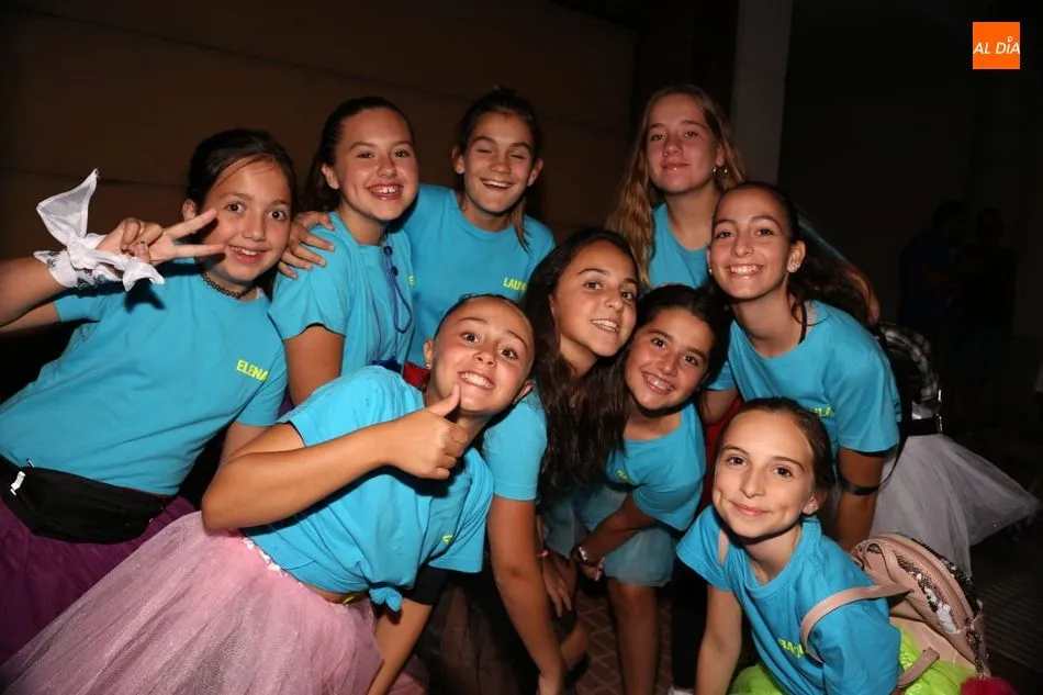 Foto 5 - Carbajosa estalla en fiestas con el tradicional chupinazo