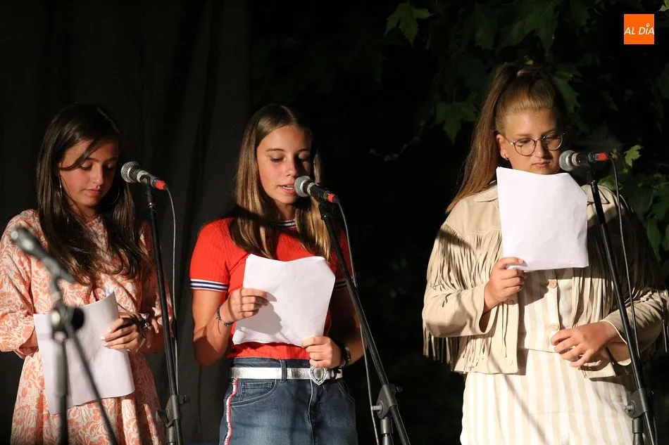 Foto 3 - Los m&aacute;s peque&ntilde;os de Linares de Riofr&iacute;o celebran el nuevo Peque Show