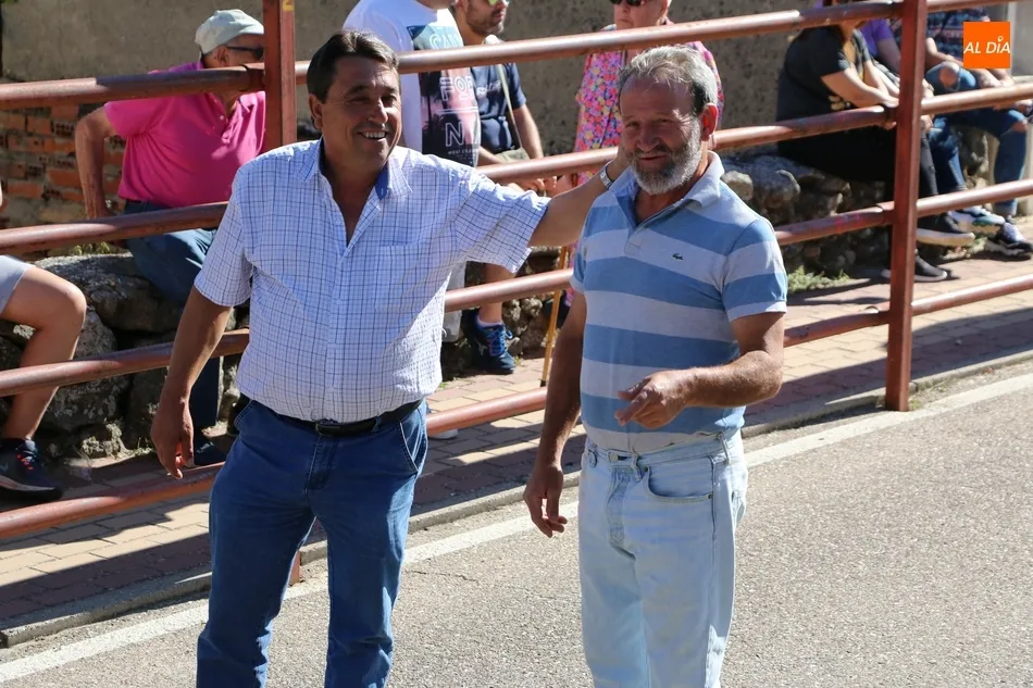 Foto 9 - Bonito encierro de Valdeflores para el primer festejo de San Roque en Villarino  