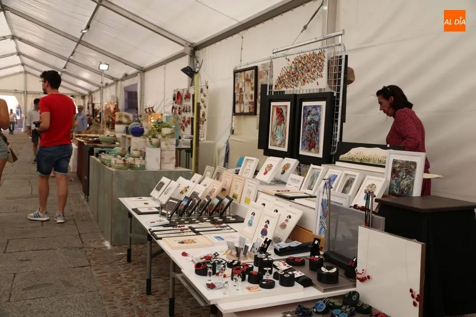Foto 7 - Inaugurada la XXXI Feria del Barro de Salamanca, un escaparate de lujo para la alfarer&iacute;a popular