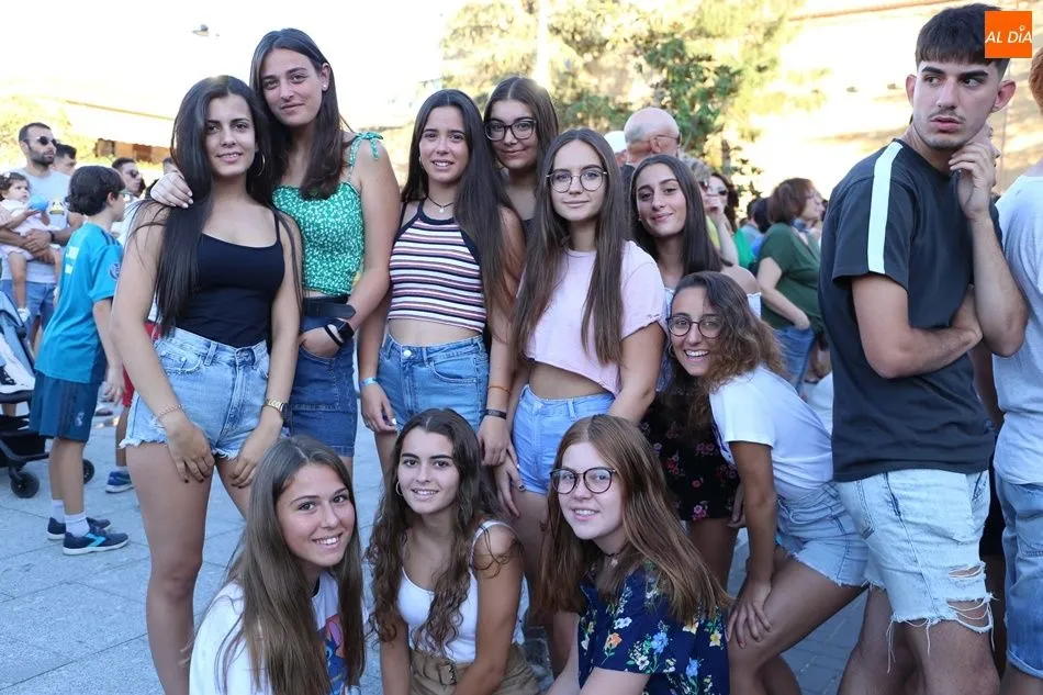 Foto 11 - La pe&ntilde;a El Desastre abre las fiestas de Babilafuente haciendo honor a su nombre