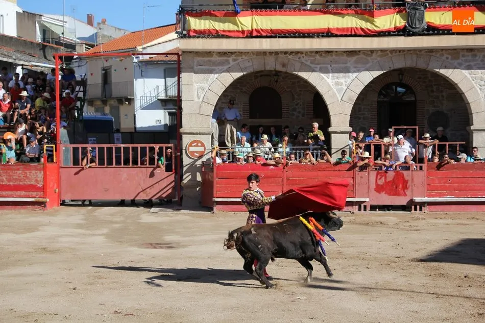 Foto 8 - Triunfo de Jes&uacute;s de la Calzada y Fabio Jim&eacute;nez en Villarino con novillos de Valdeflores  