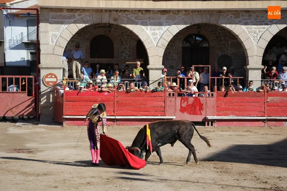 Foto 7 - Triunfo de Jes&uacute;s de la Calzada y Fabio Jim&eacute;nez en Villarino con novillos de Valdeflores  