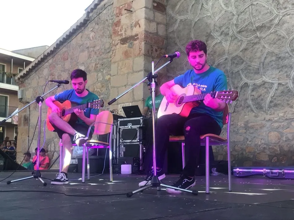 Foto 2 - Carbajosa vive otra intensa jornada festiva con m&uacute;sica y actividades infantiles