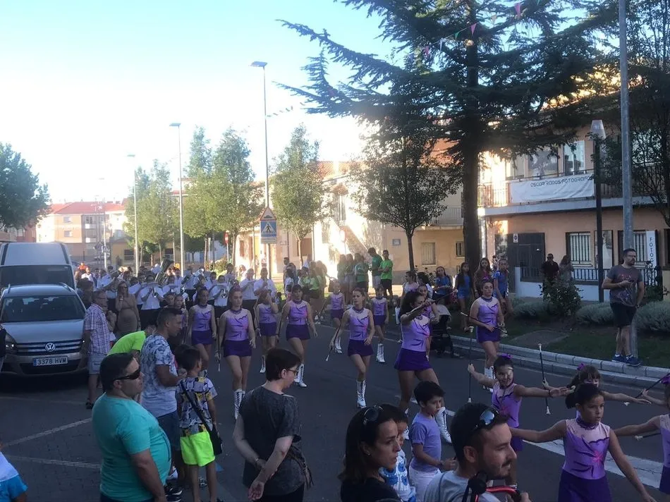 Foto 9 - Carbajosa vive otra intensa jornada festiva con m&uacute;sica y actividades infantiles