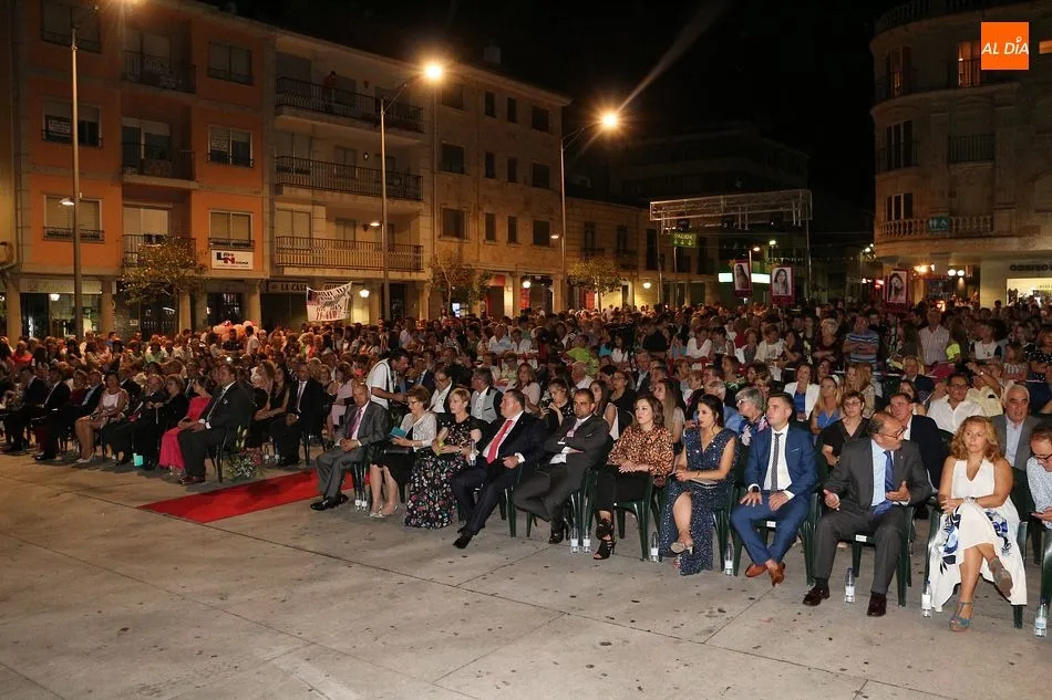 Foto 2 - Silvia Cuervo es la Reina de las Fiestas de Guijuelo 2019