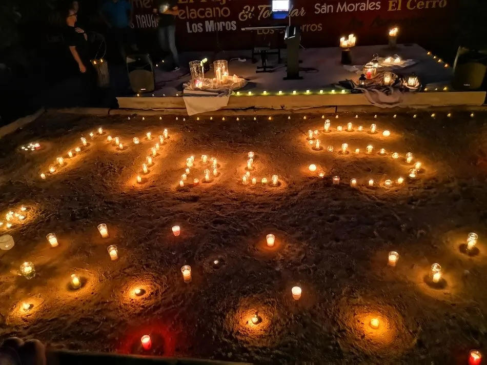 Foto 3 - El joven pianista Hugo Curto ameniza la primera Noche de Velas de Monterrubio de la Sierra