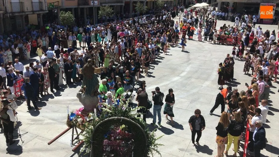 Foto 2 - Guijuelo rinde honores a la Virgen de la Asunci&oacute;n