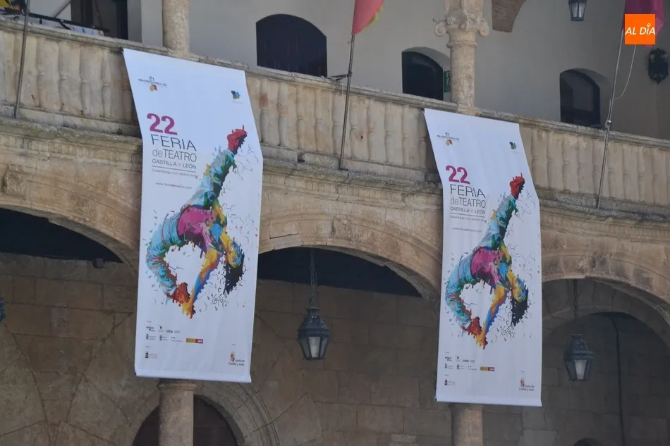 Foto 2 - La Plaza Mayor da la bienvenida a la Feria de Teatro 2019  