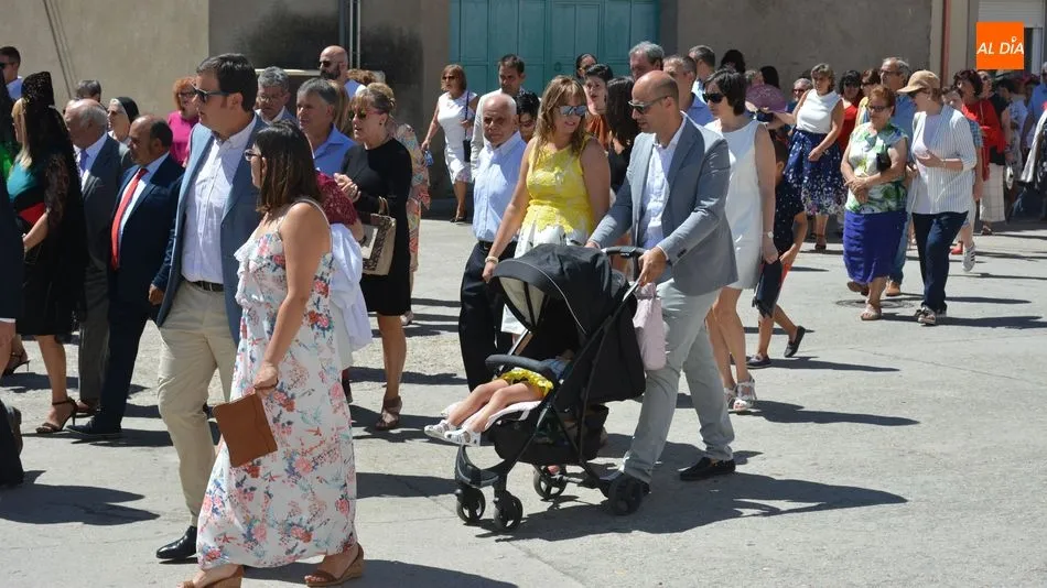 Foto 10 - Los lumbralenses celebran la fiesta en honor de su Patrona, la Virgen de la Asunci&oacute;n