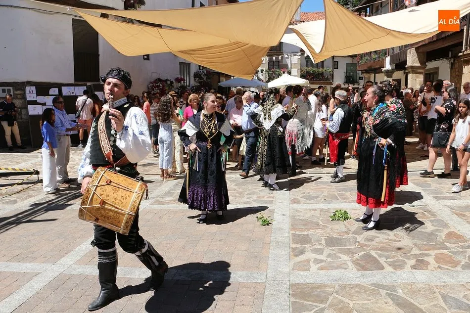 Foto 6 - Sequeros celebra el D&iacute;a Grande en honor a la Virgen del Robledo