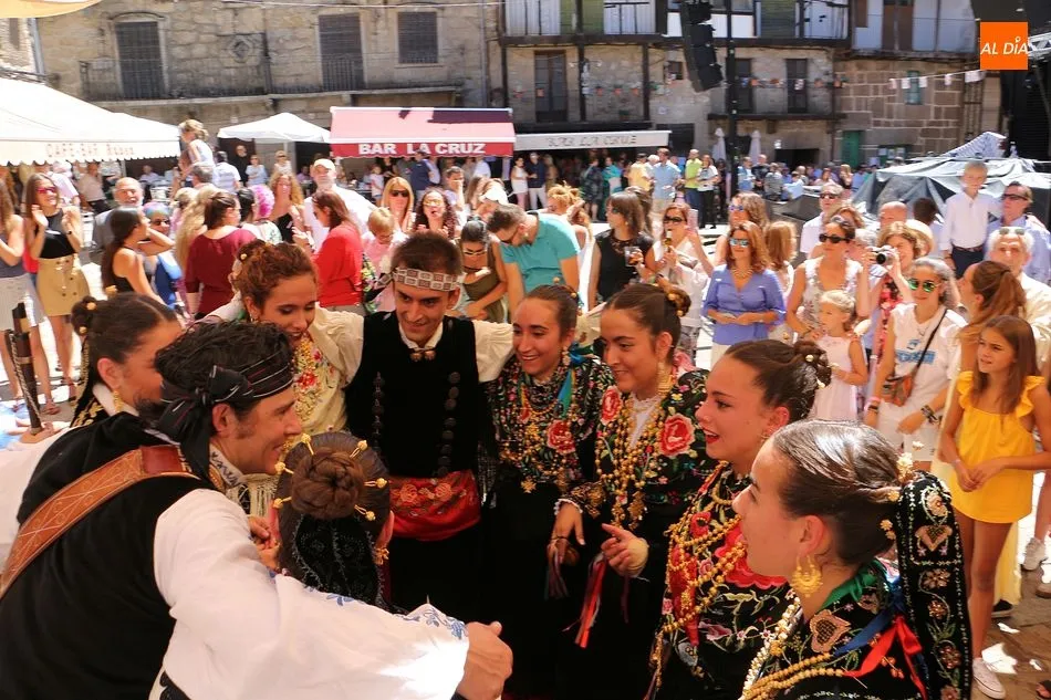 Foto 2 - Sequeros celebra el D&iacute;a Grande en honor a la Virgen del Robledo