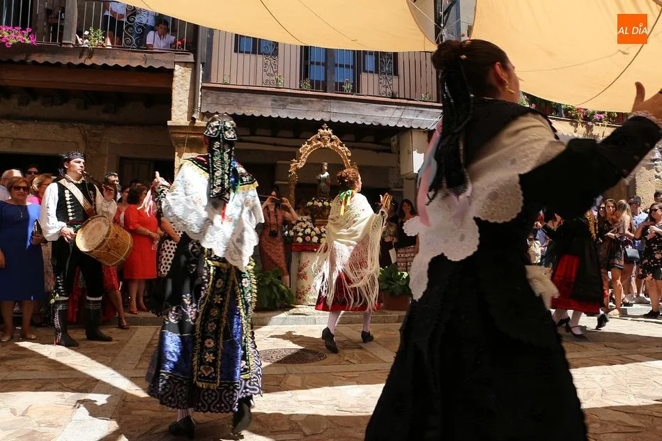 Foto 9 - Sequeros celebra el D&iacute;a Grande en honor a la Virgen del Robledo