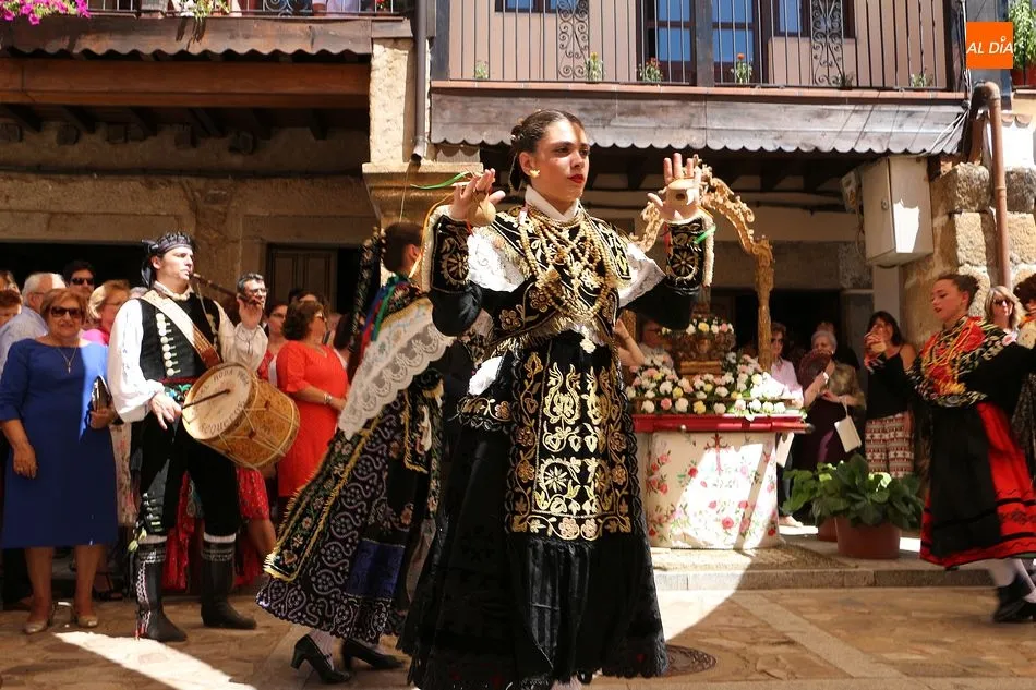 Foto 7 - Sequeros celebra el D&iacute;a Grande en honor a la Virgen del Robledo