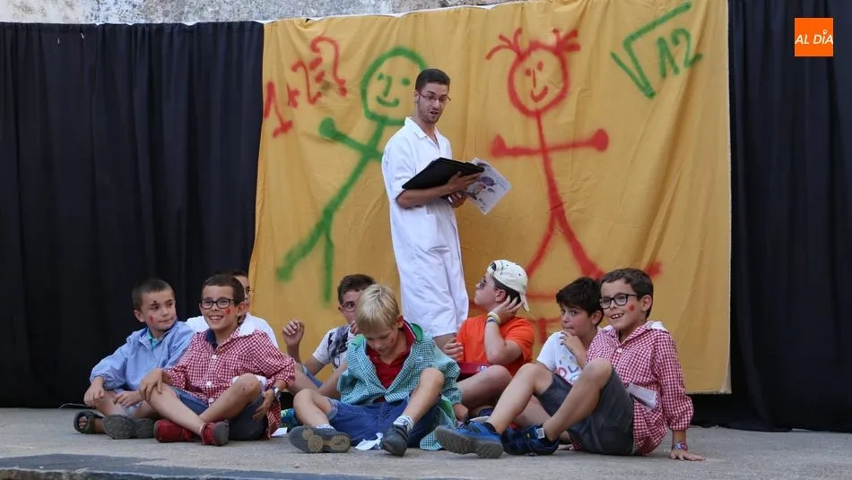 Valdemierque disfruta del teatro en una jornada repleta de actos