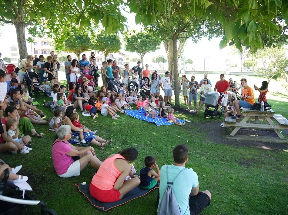 Foto 9 - Divertida jornada en Carbajosa con teatro, vaquillas y homenaje a los mayores &nbsp; &nbsp;