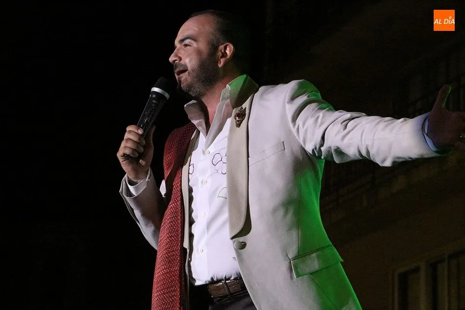 Foto 3 - &Aacute;ngel y sus Mariachis cierran el d&iacute;a de la patrona en Guijuelo