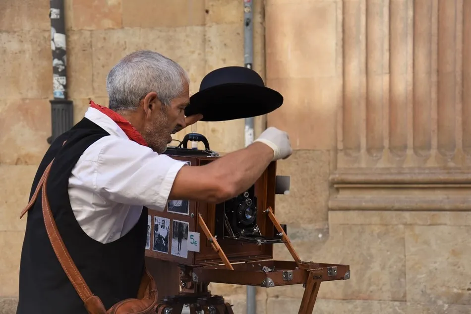 Foto 5 - Alberto Prieto, fot&oacute;grafo minutero, c&aacute;mara m&aacute;gica