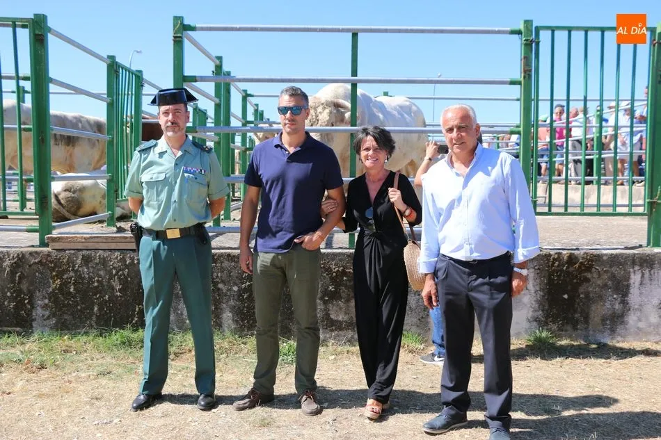 Foto 11 - La feria y concurso de ganado de Vitigudino se queda en medio centenar de cabezas  